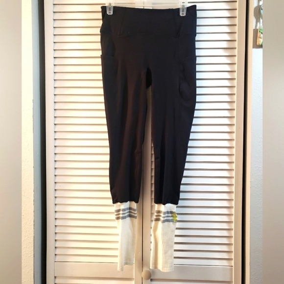 NWOT Free People Sock It To Me Leggings, Color black and white,Size S - Picture 3 of 16